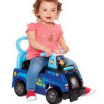 Chase Cruiser ride-on vehicle for kids with realistic design and easy steering - vue 4